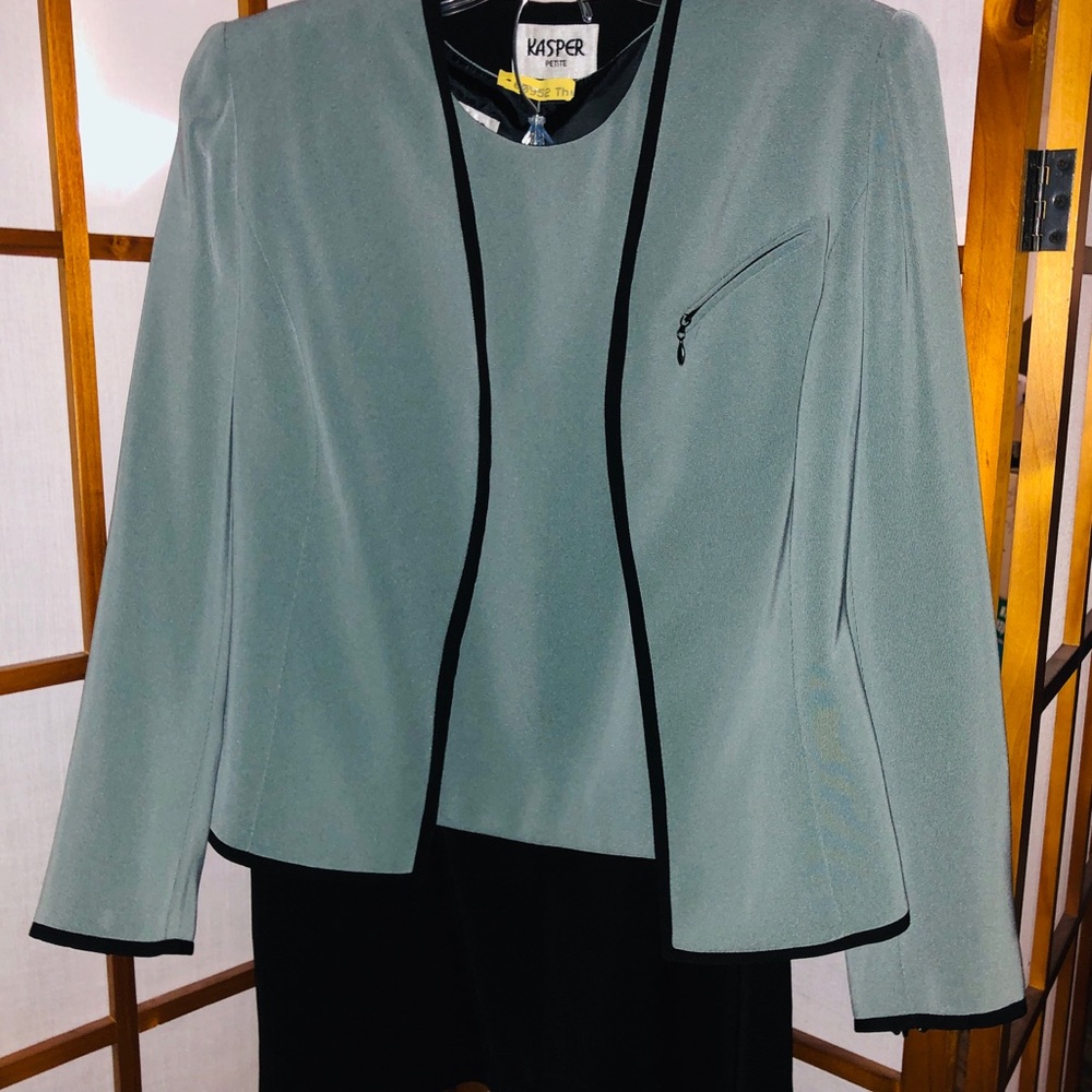 Kasper 3 pc suit Jacket, fitted top, black skirt.